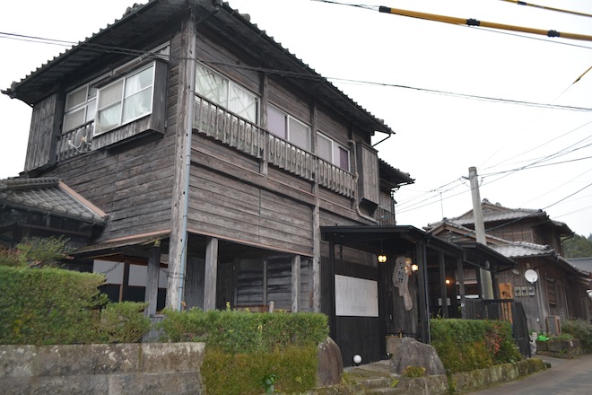 冨屋食堂　裏.JPG